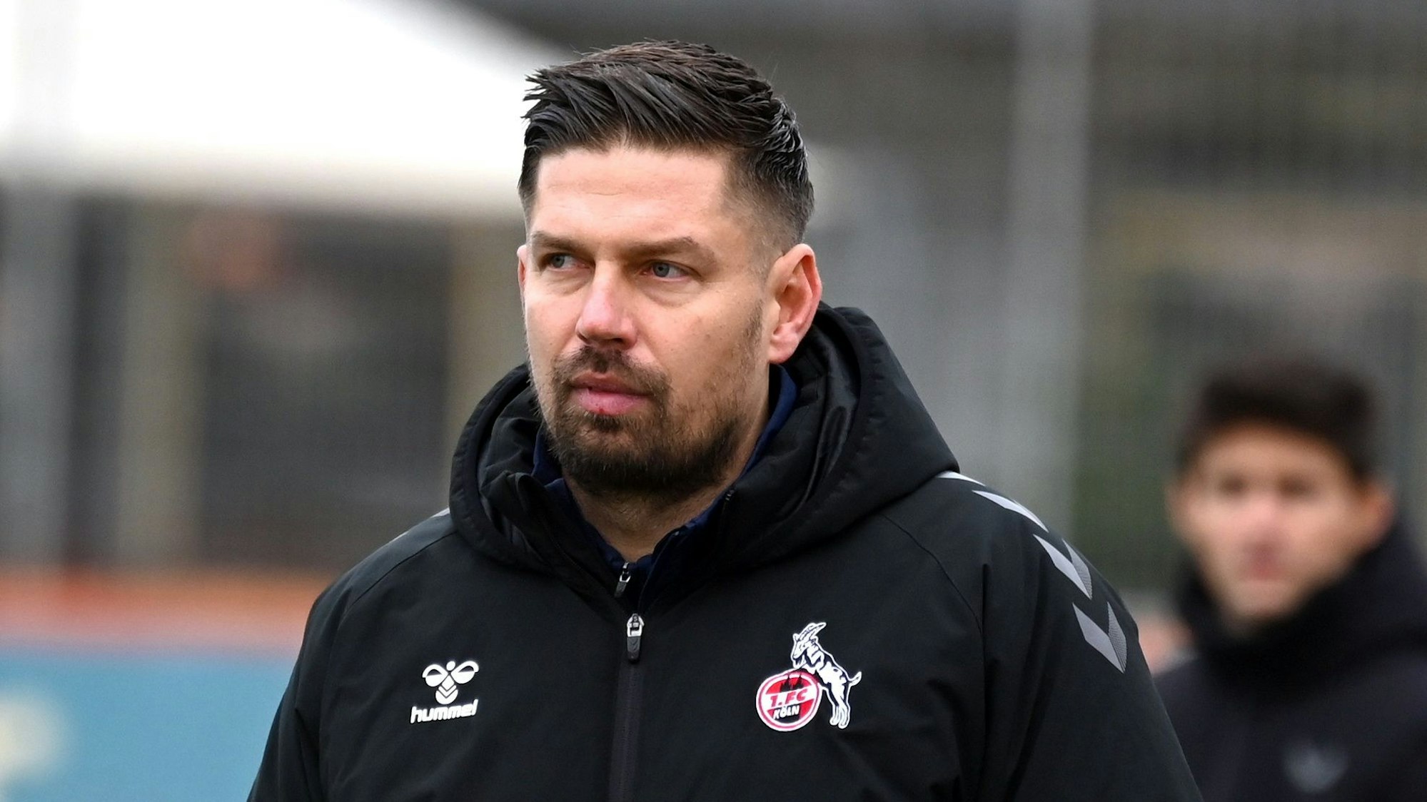 16.12.2023, Fussball-B-Junioren Bundesliga
Bayer 04 Leverkusen-1.FC Köln
TR: Jakob Strehlow (Köln)
Foto: Uli Herhaus