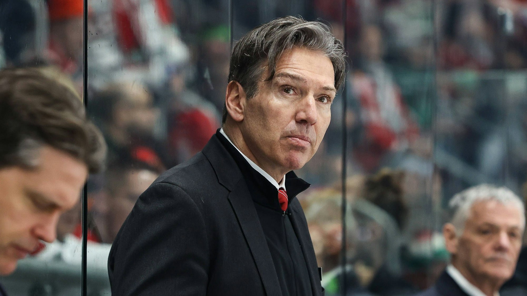 Haie-Trainer Uwe Krupp im Dezember 2023.
