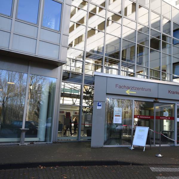 21.01.2021, Köln: Das Heilig Geist Krankenhaus in Longerich.