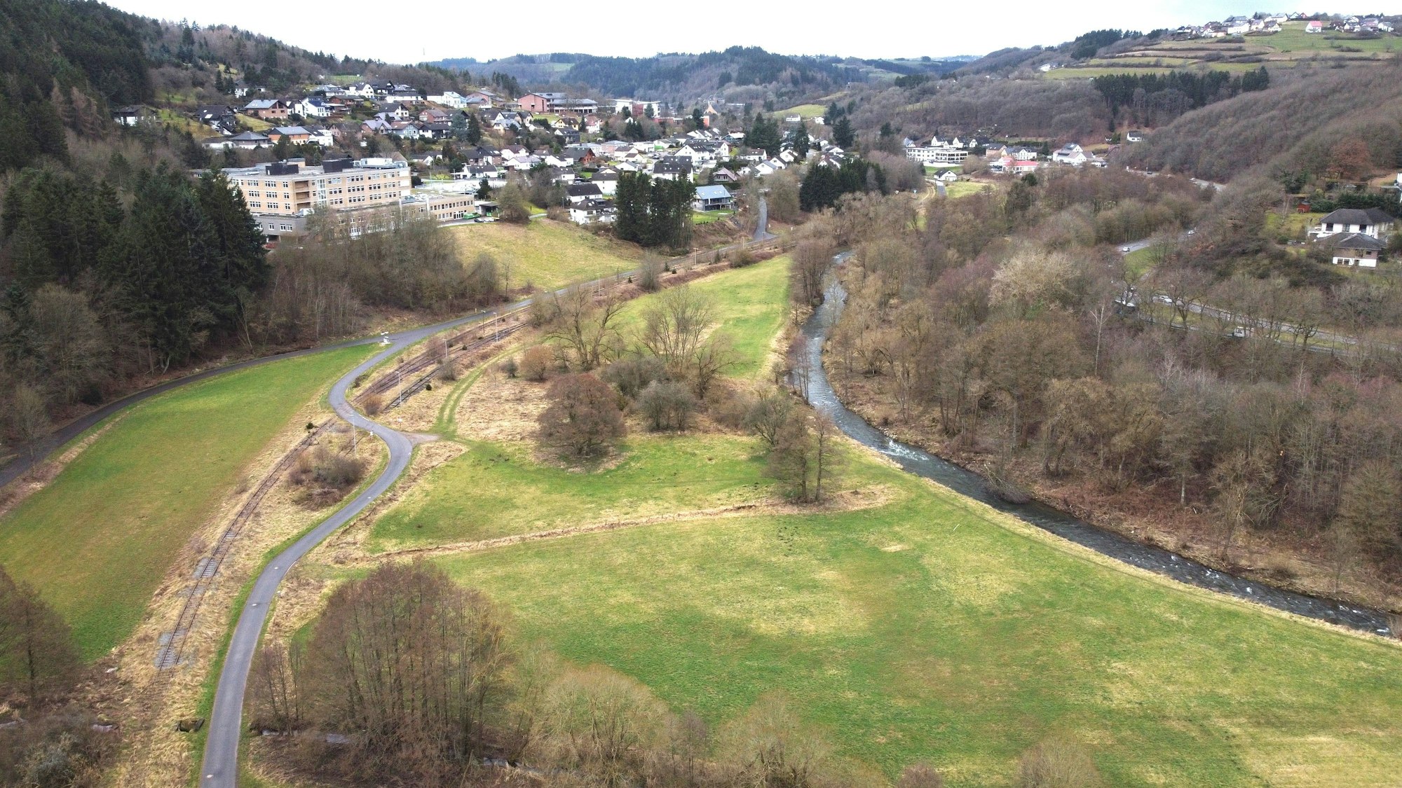 Drohnenaufnahme des Bereichs zwischen Schleiden und Olef.