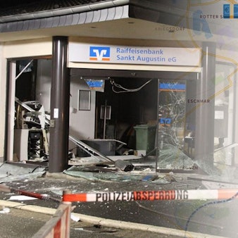 Wie gewaltig die Sprengkraft sein kann, zeigt sich beim Blick auf das Trümmerfeld an der Raiffeisenbank in Sankt Augustin (l.).