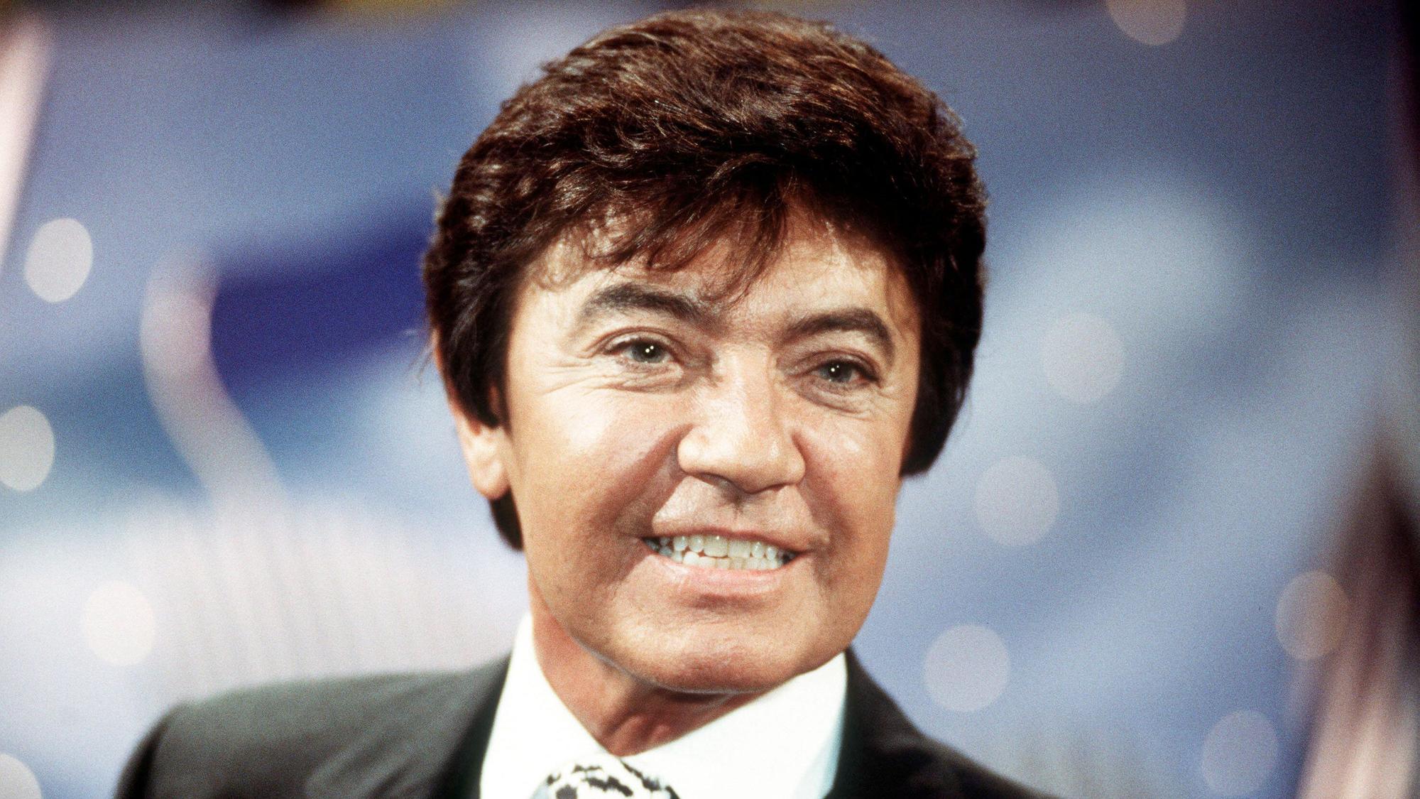 Der Schauspieler und Schlagersänger Rex Gildo bei einem Fernsehauftritt.