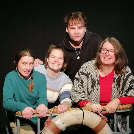 Probe zu "In 80 Tagen um die Welt" in der Comedia