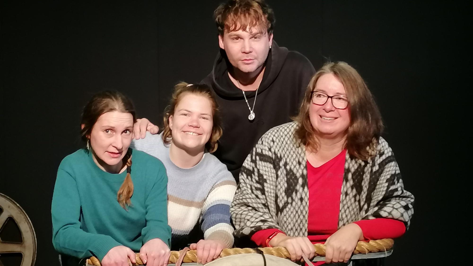Probe zu "In 80 Tagen um die Welt" in der Comedia