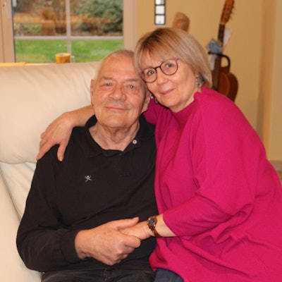 Damals wie heute sind Elke und ihr Ehemann Jürgen Moritz sehr glücklich. Heute feiert das Paar, das nun wieder in Nümbrecht lebt, seine goldene Hochzeit.