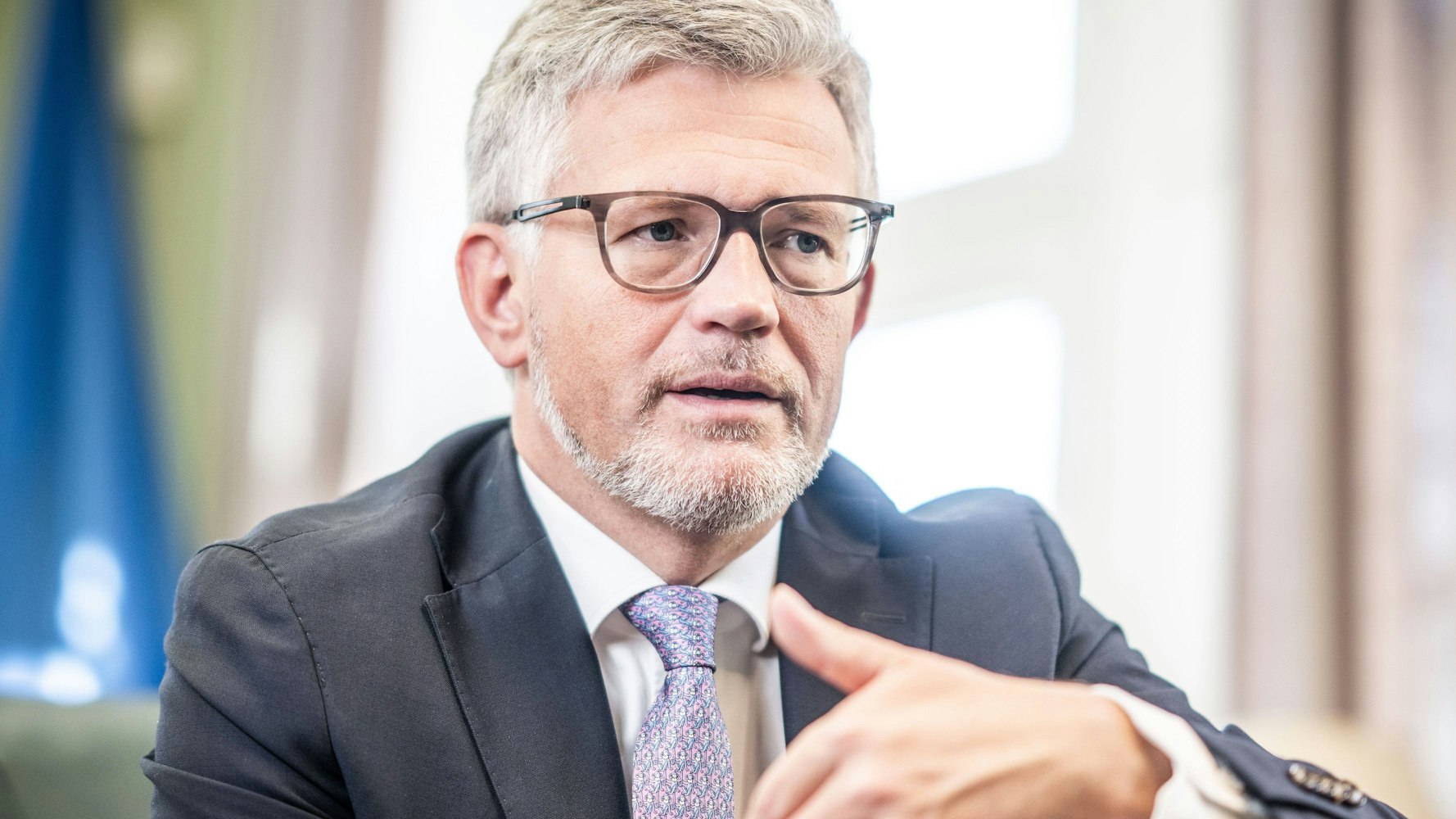 ARCHIV - 12.10.2022, Berlin: Andrij Melnyk, damals Botschafter der Ukraine in Deutschland, aufgenommen bei einem Interview mit der dpa Deutsche Presse-Agentur.