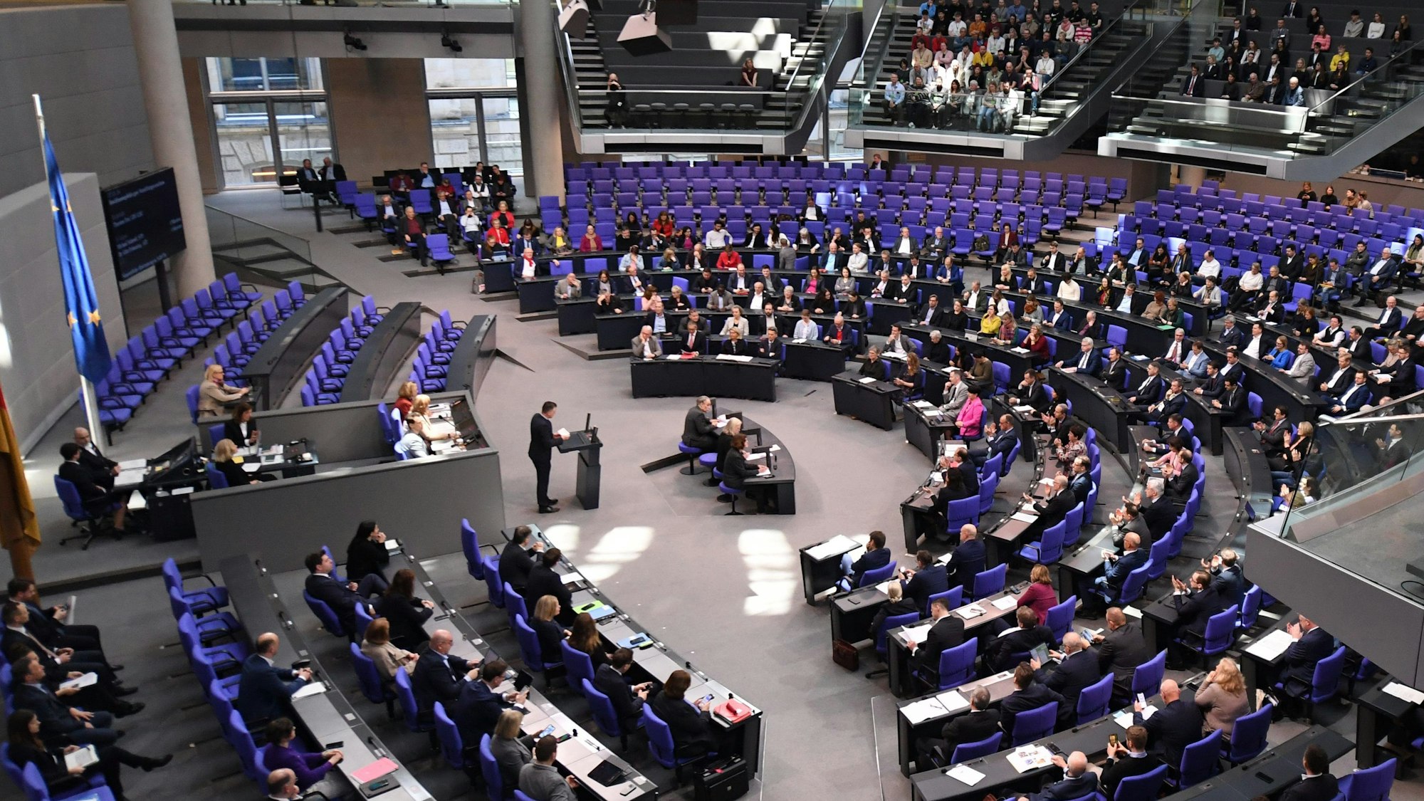 Thorsten Frei (CDU/CSU), Parlamentarischer Geschäftsführer der CDU/CSU-Bundestagsfraktion, spricht über das Wachstumschancengesetz im Bundestag.