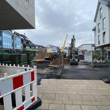 Zu sehen ist der im Umbau befindliche Janshof.