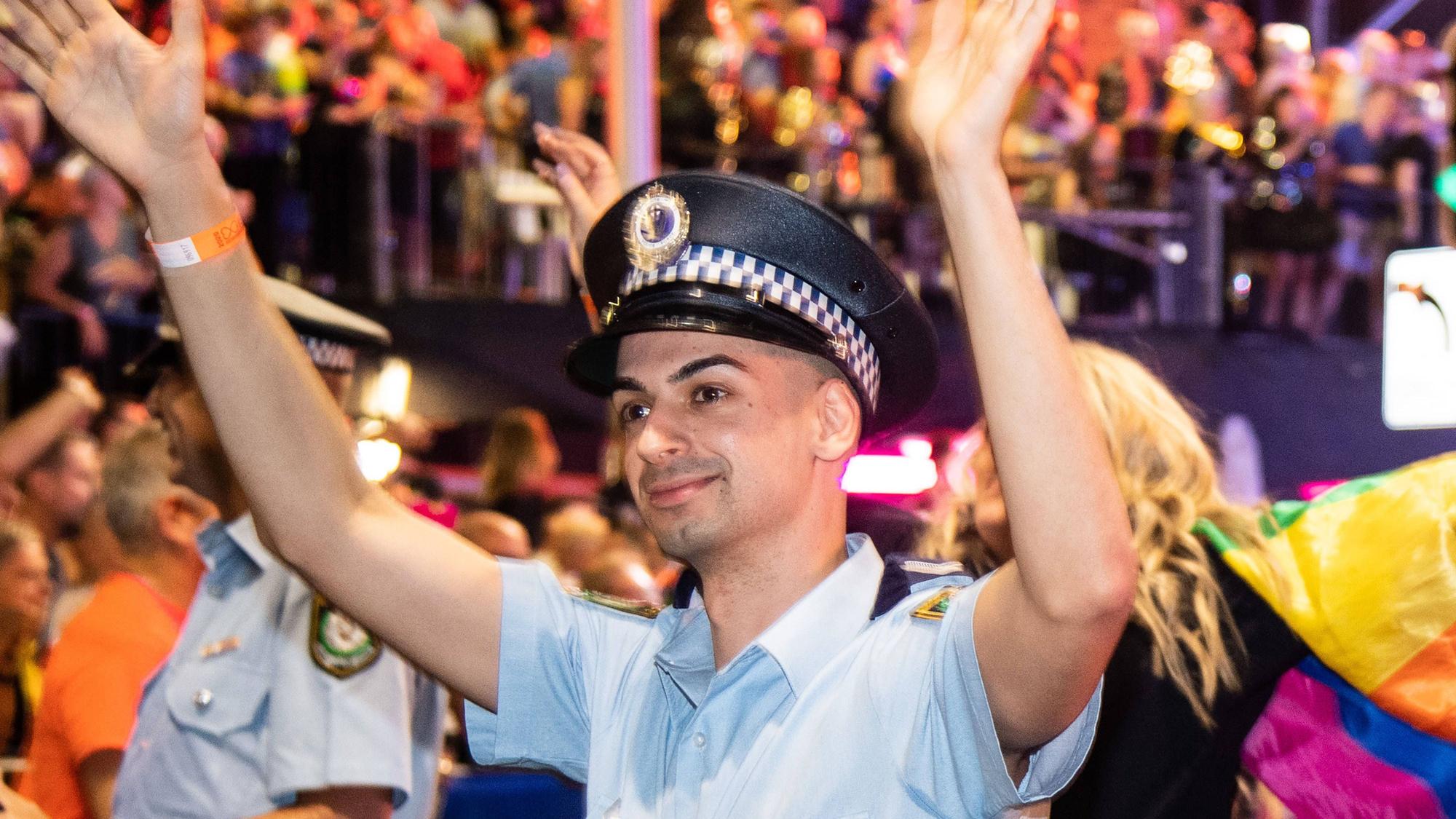 Beau Lamarre bei der jährlichen „Gay and Lesbian Mardi Gras“-Parade 2020.