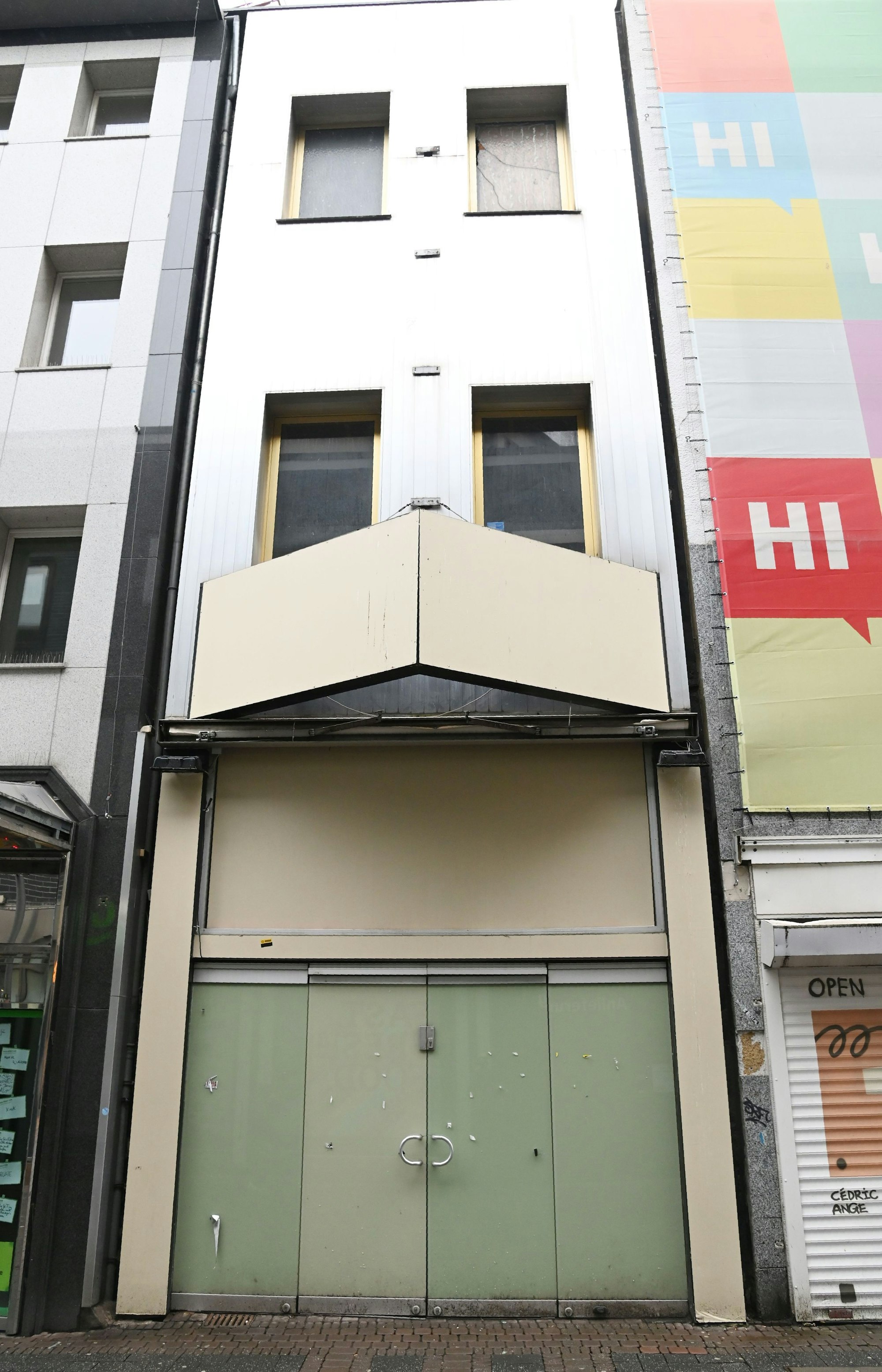 Auch im Knick zur Schildergasse stehen einige Läden leer, sie sollen saniert werden.