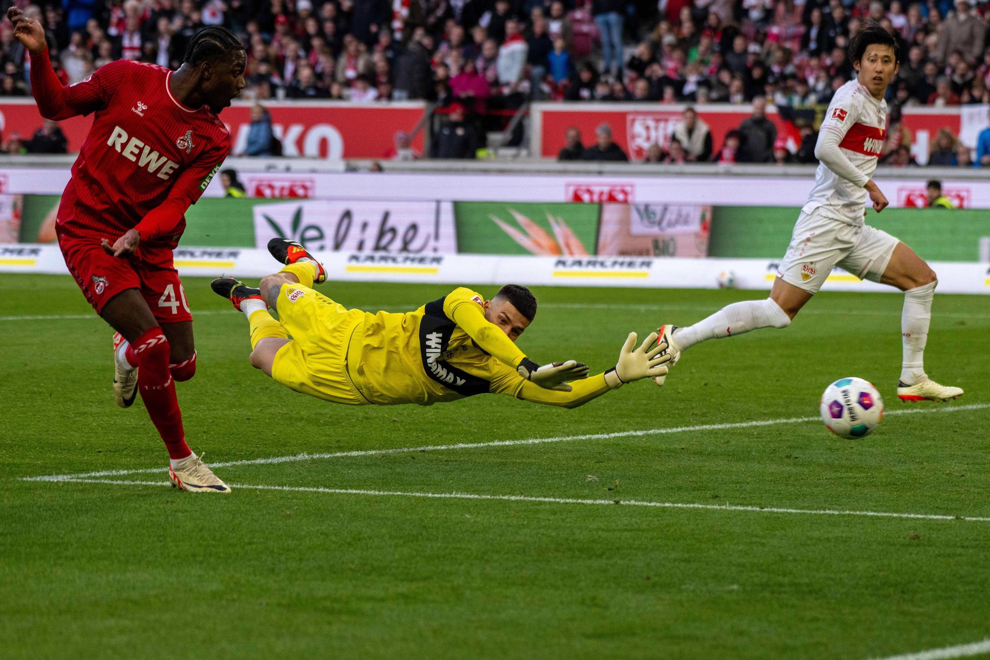 Fast noch der Siegtreffer: Kölns Faride Alidou vergibt die Großchance in der 85. Minute.