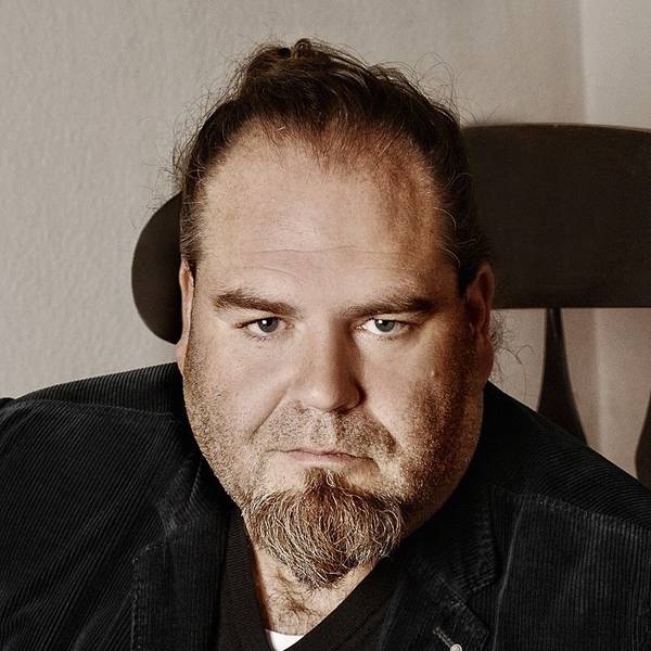 Autor Christian Linker aus Leverkusen.