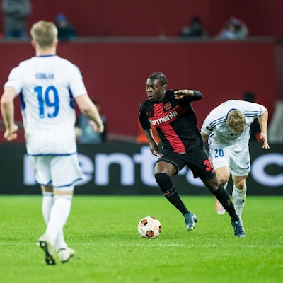 UEFA Europa League: Bayer 04 Leverkusen - Molde FK 14.12.2023 Eirik Haugan Molde FK, 19, Ken Izekor Bayer 04 Leverkusen, 38 UEFA Europa League 6. Spieltag: Bayer 04 Leverkusen - Molde FK, BayArena Leverkusen am 14.12.2023 DFL REGULATIONS PROHIBIT ANY USE OF PHOTOGRAPHS AS IMAGE SEQUENCES AND/OR QUASI-VIDEO. *** UEFA Europa League Bayer 04 Leverkusen Molde FK 14 12 2023 Eirik Haugan Molde FK, 19 , Ken Izekor Bayer 04 Leverkusen, 38 UEFA Europa League Matchday 6 Bayer 04 Leverkusen Molde FK, BayArena Leverkusen on 14 12 2023 DFL REGULATIONS PROHIBIT ANY USE OF PHOTOGRAPHS AS IMAGE SEQUENCES AND OR QUASI VIDEO Copyright: xBEAUTIFULxSPORTS/Wunderlx