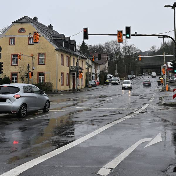 Baustellenampeln an der Kreuzung von L136 und Sülztal-Landstraße 284.