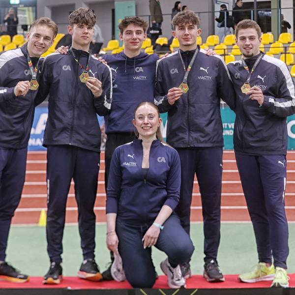 4x200-Meter-Staffel der Cologne Athletics mit Luis Gonzalez-Diaz, Noah Meier, Noah Müller und Timon Dethloff und Ersatzläufer Finn Bredemeier