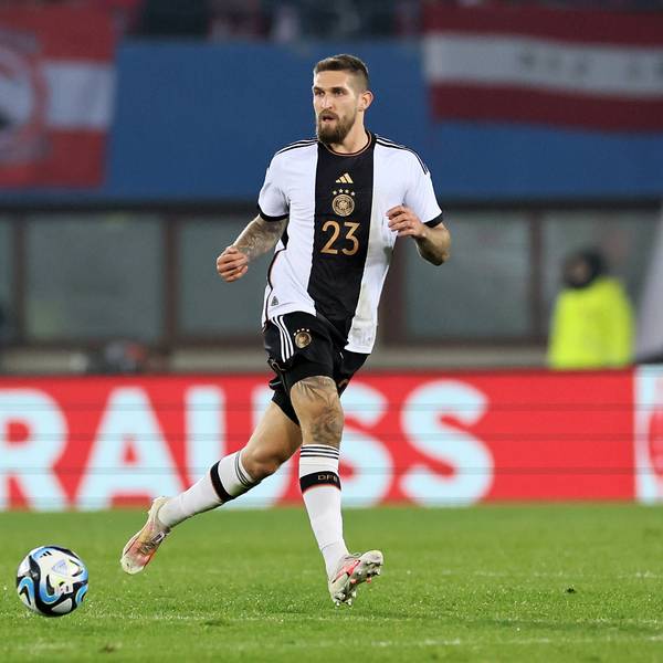 Robert Andrich bei seinem Debüt für die DFB-Elf gegen Österreich im Ernst-Happel-Stadion in Wien im November 2023.IMAGO/Picture Point LE