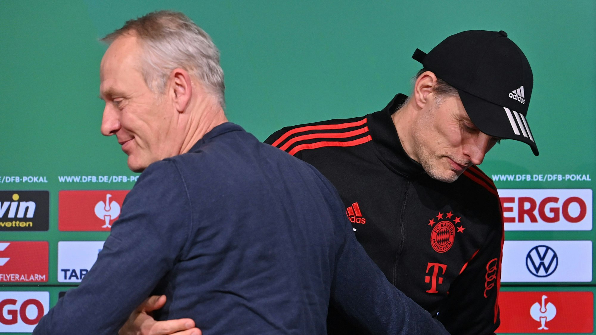 Schätzen sich: Freiburgs Trainer Christian Streich (links) und Noch-Bayern-Coach Thomas Tuchel.