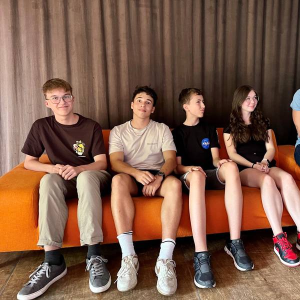 Jugendstadtrat: Jonas Döring, Marwin Klos, Moritz Hüttner, Laura Rehm und Verantwortlicher Simon Frädrich