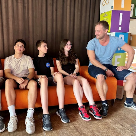 Jugendstadtrat: Jonas Döring, Marwin Klos, Moritz Hüttner, Laura Rehm und Verantwortlicher Simon Frädrich