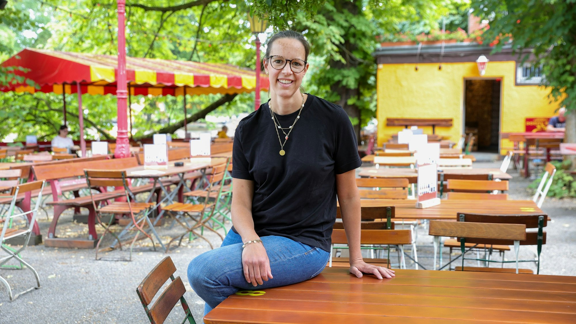 Anna Heller, Besitzerin des Biergartens.