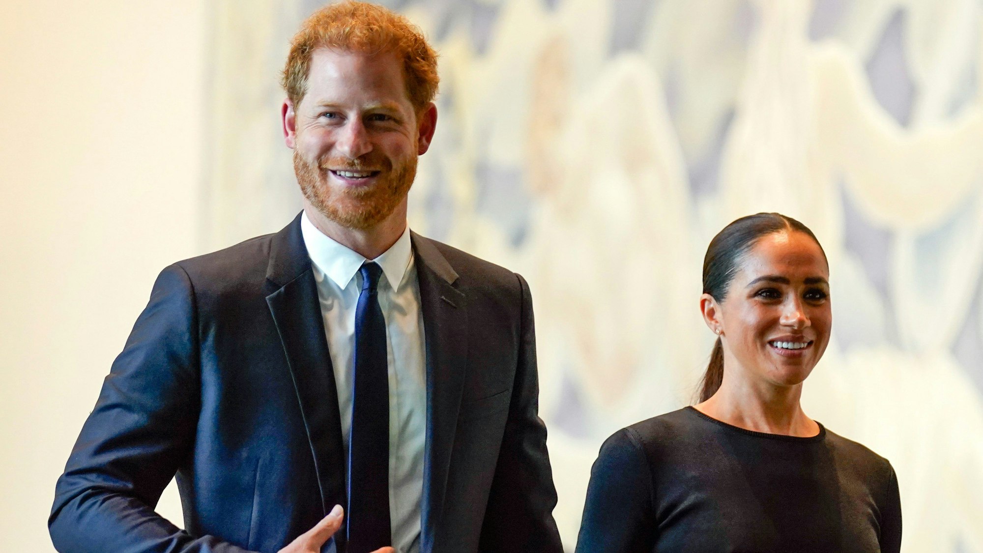 Prinz Harry und seine Ehefrau Meghan Markle kommen am Sitz der Vereinten Nationen an.