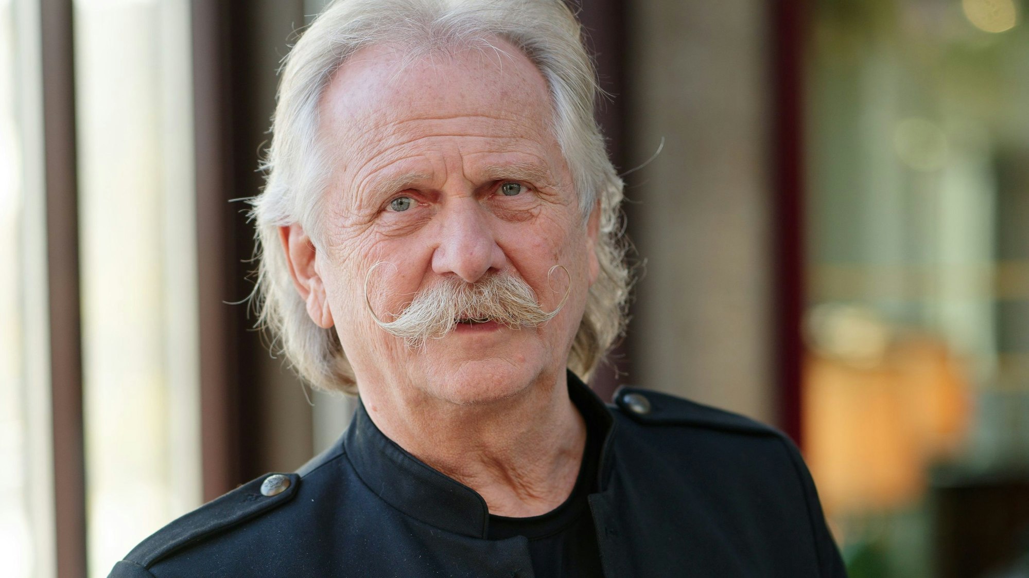 Henning Krautmacher.