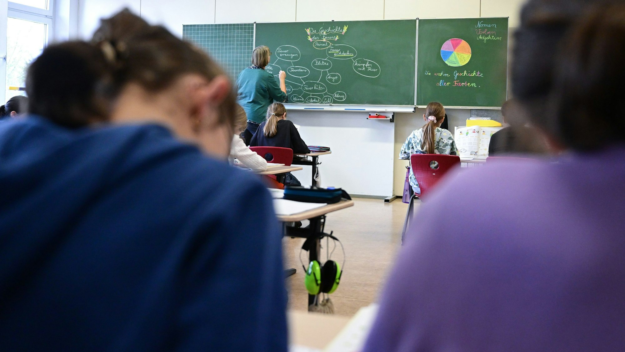 Ein Klassenraum in einer Schule