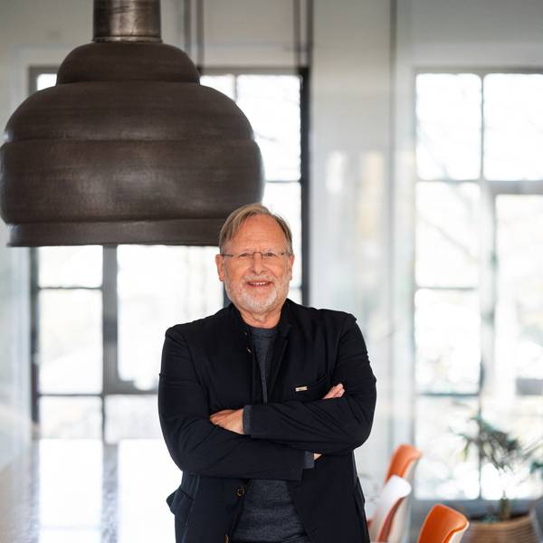Der Arzt und Professor Dietrich Grönemeyer kommt mit seiner Show „Fit bis 100“ in die Kölner Stadthalle.