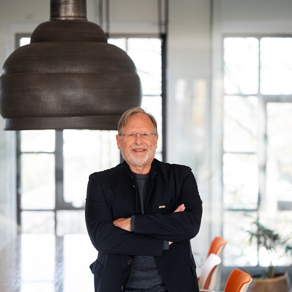Der Arzt und Professor Dietrich Grönemeyer kommt mit seiner Show „Fit bis 100“ in die Kölner Stadthalle.