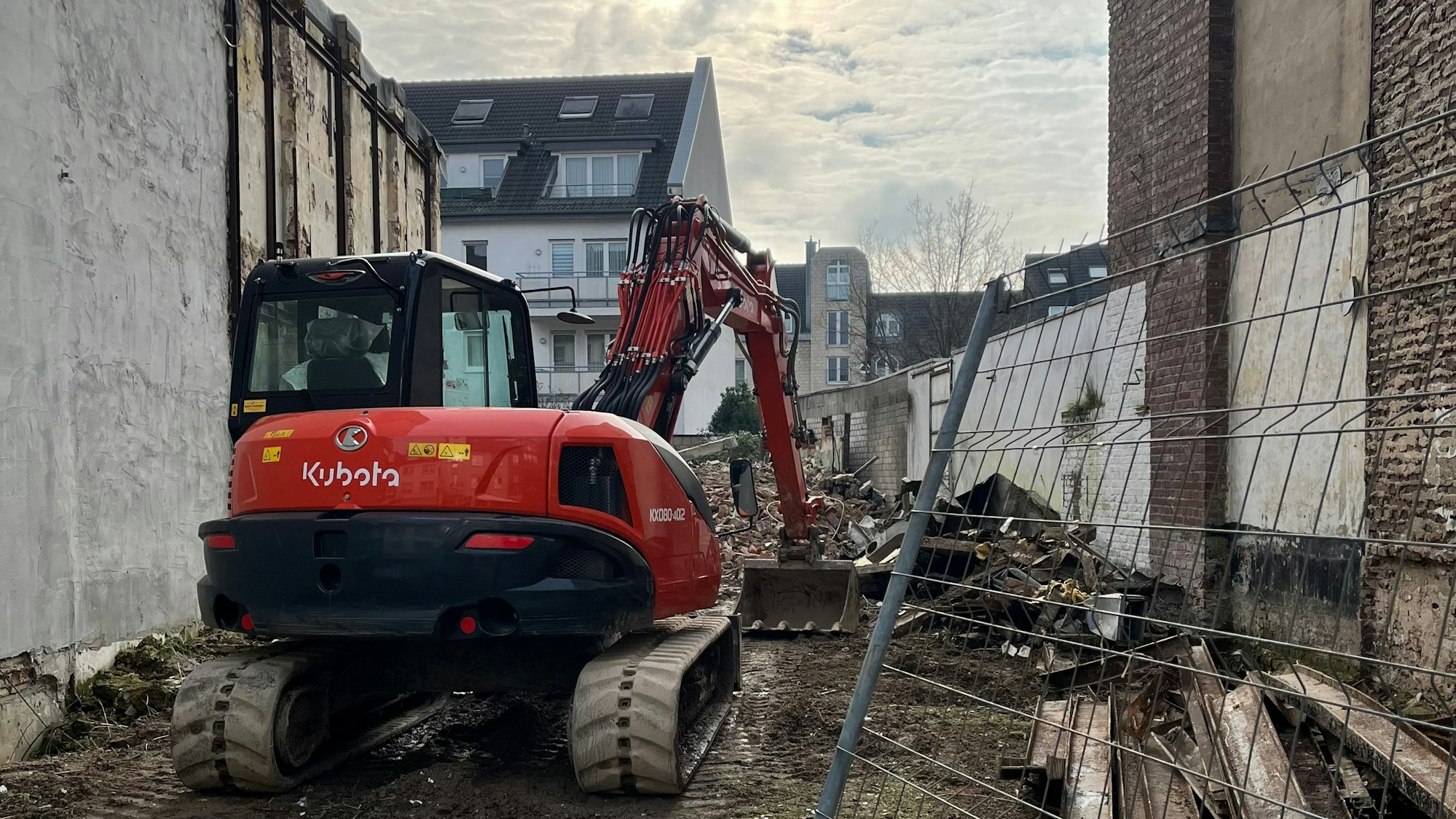 Bagger auf Baustelle
