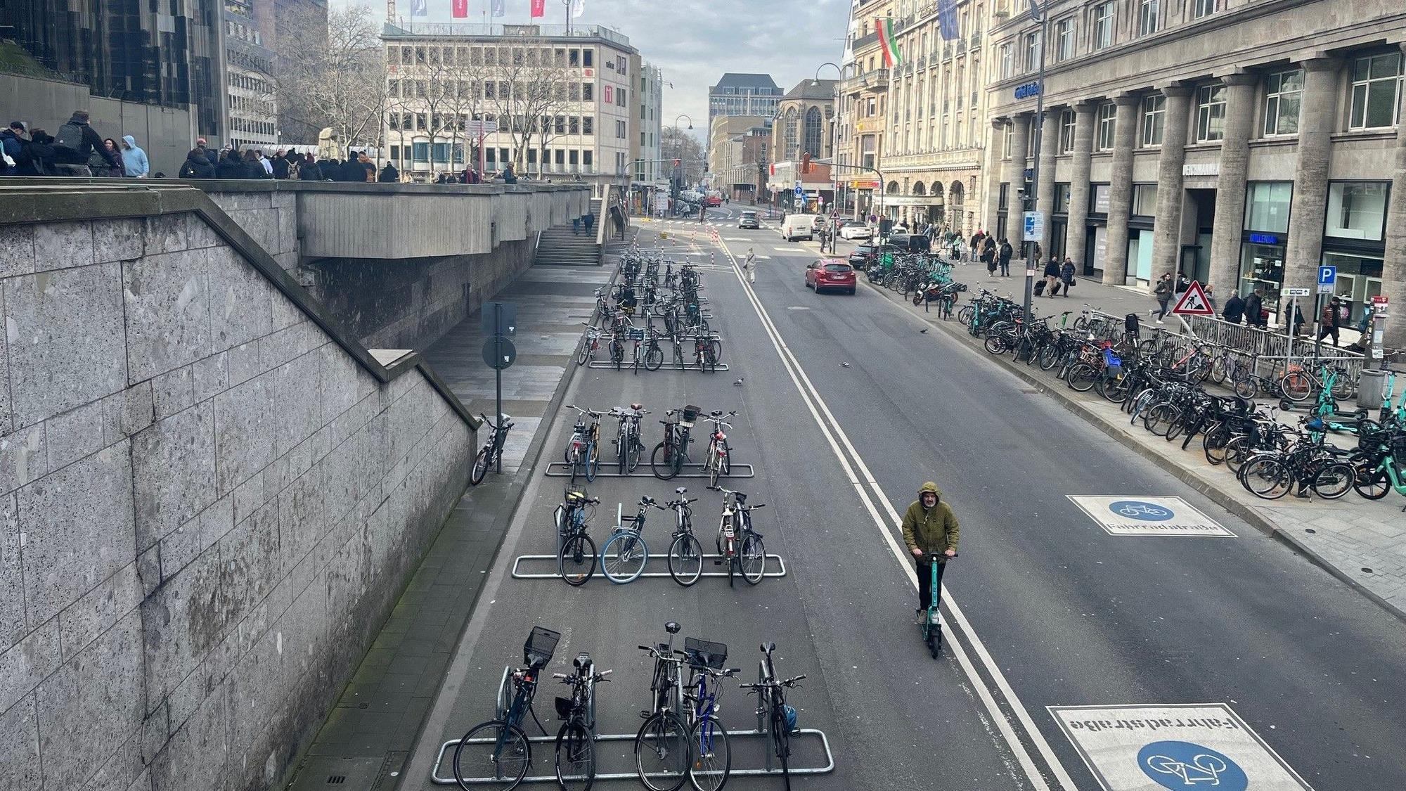 Die neuen Radständer auf der Trankgasse.