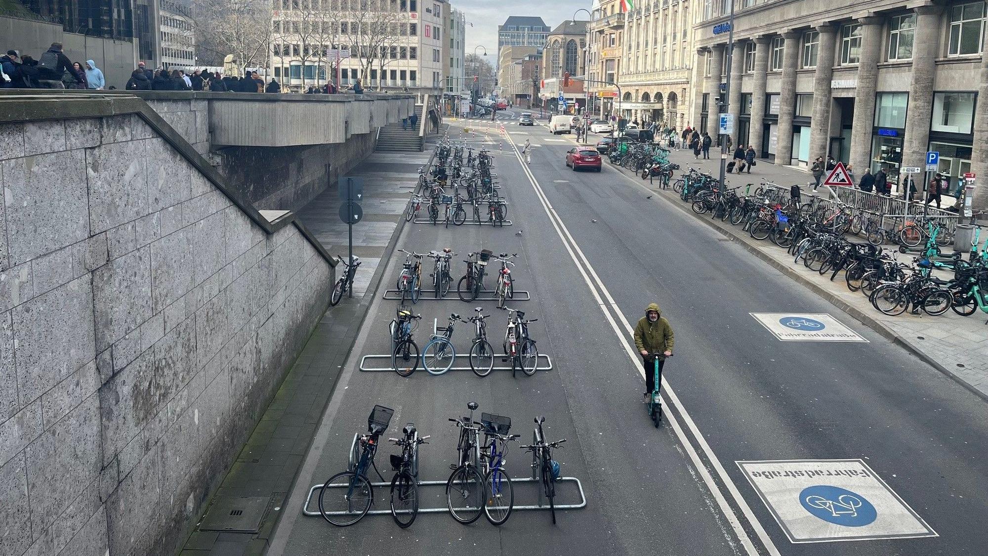 Sollen wiederkommen: Die Radständer auf der Trankgasse.