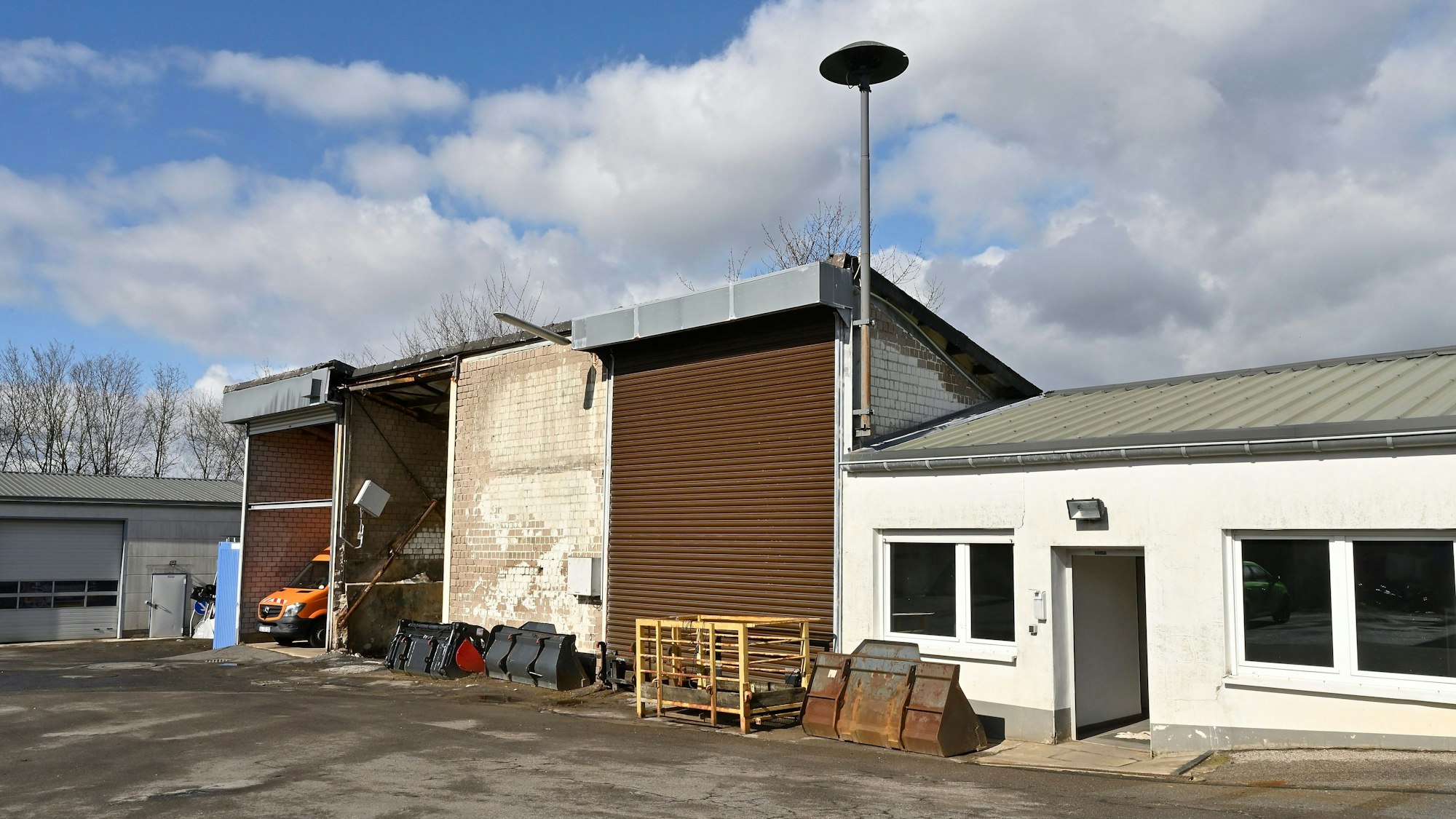 Odenthal-Scheuren. Die maroden Gebäude des Odenthaler Bauhofs.