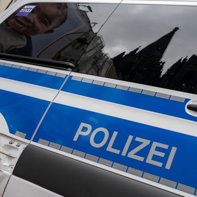 Die Polizei ist in der Innenstadt am Dom im Einsatz.