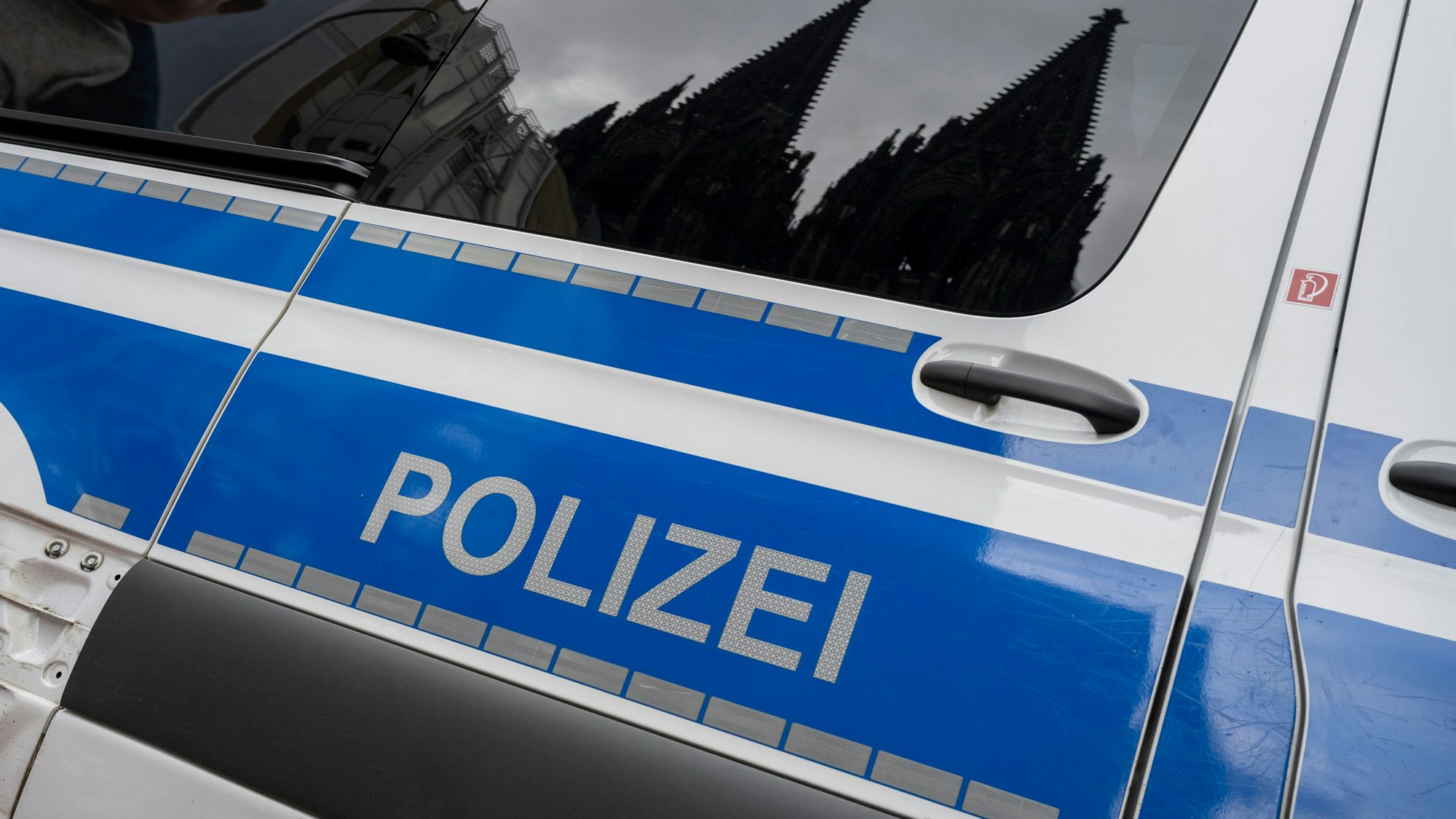 Ein Fahrzeug der Polizei.