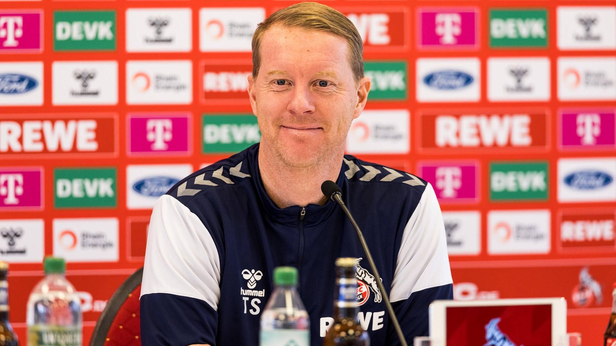 Timo Schultz Trainer auf einer Pressekonferenz beim 1. FC Köln