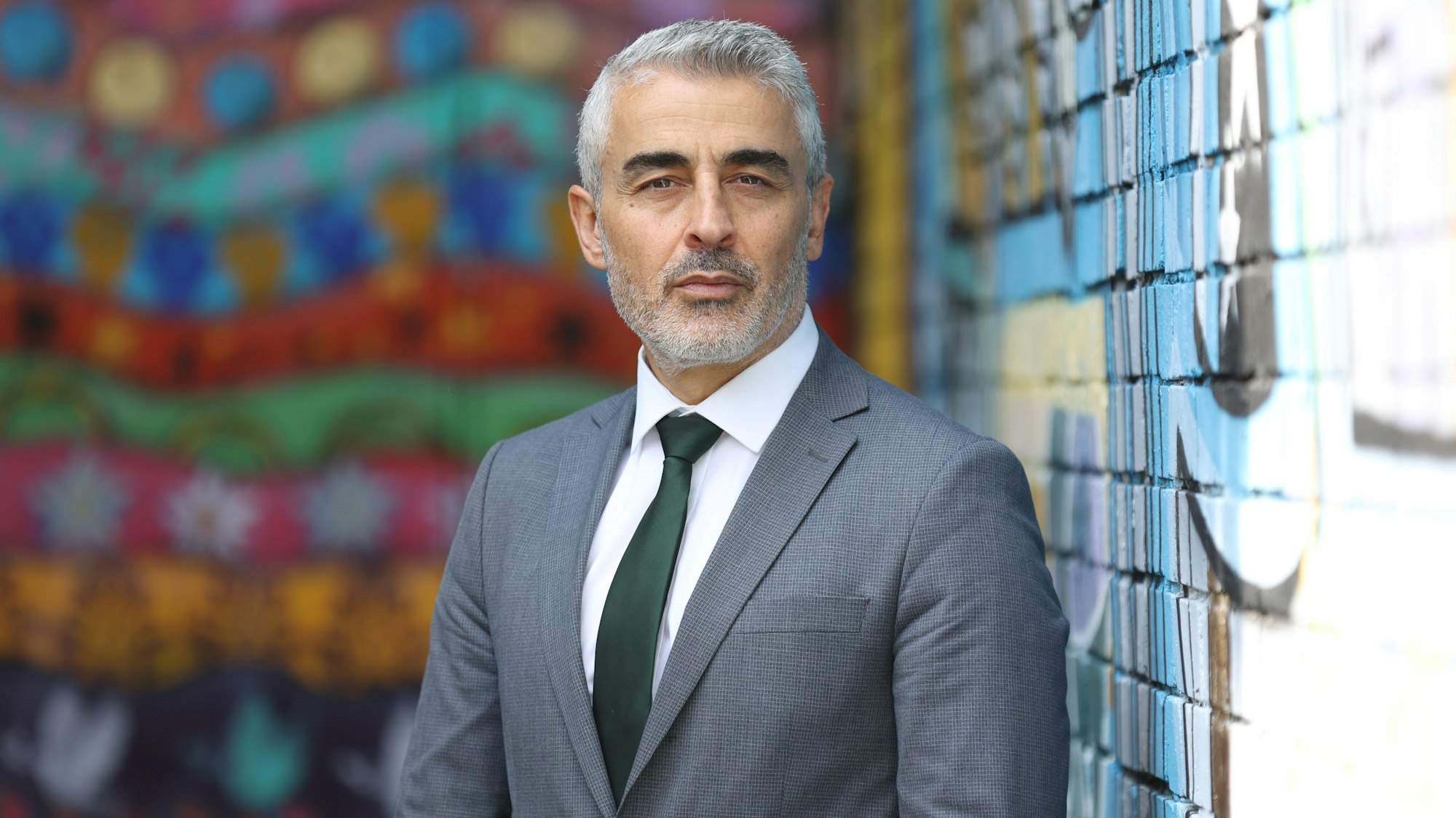 Porträt des Anwalts Mustafa Kaplan, Fachanwalt für Strafrecht, aus Köln.