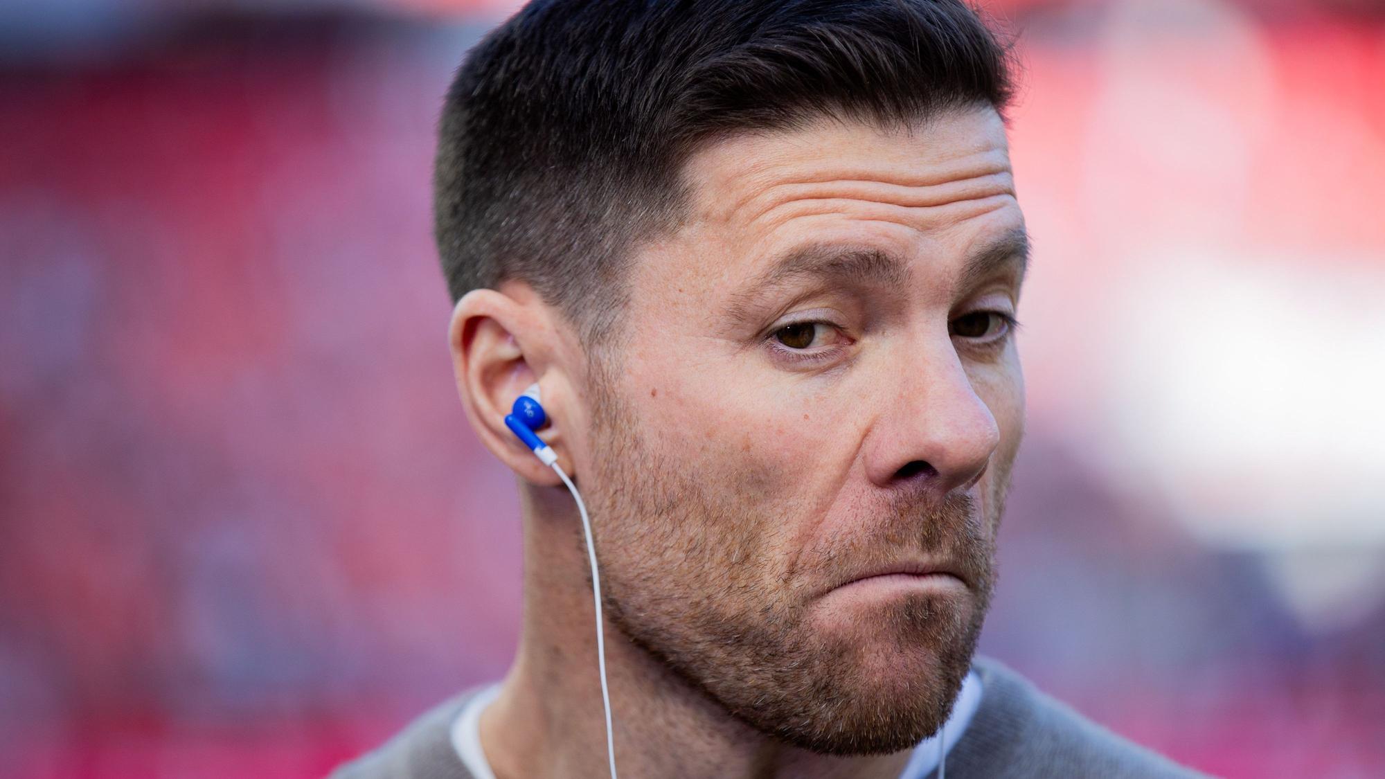 Möchte nicht zu viel verraten: Leverkusens Trainer Xabi Alonso vor dem Spiel gegen Köln.