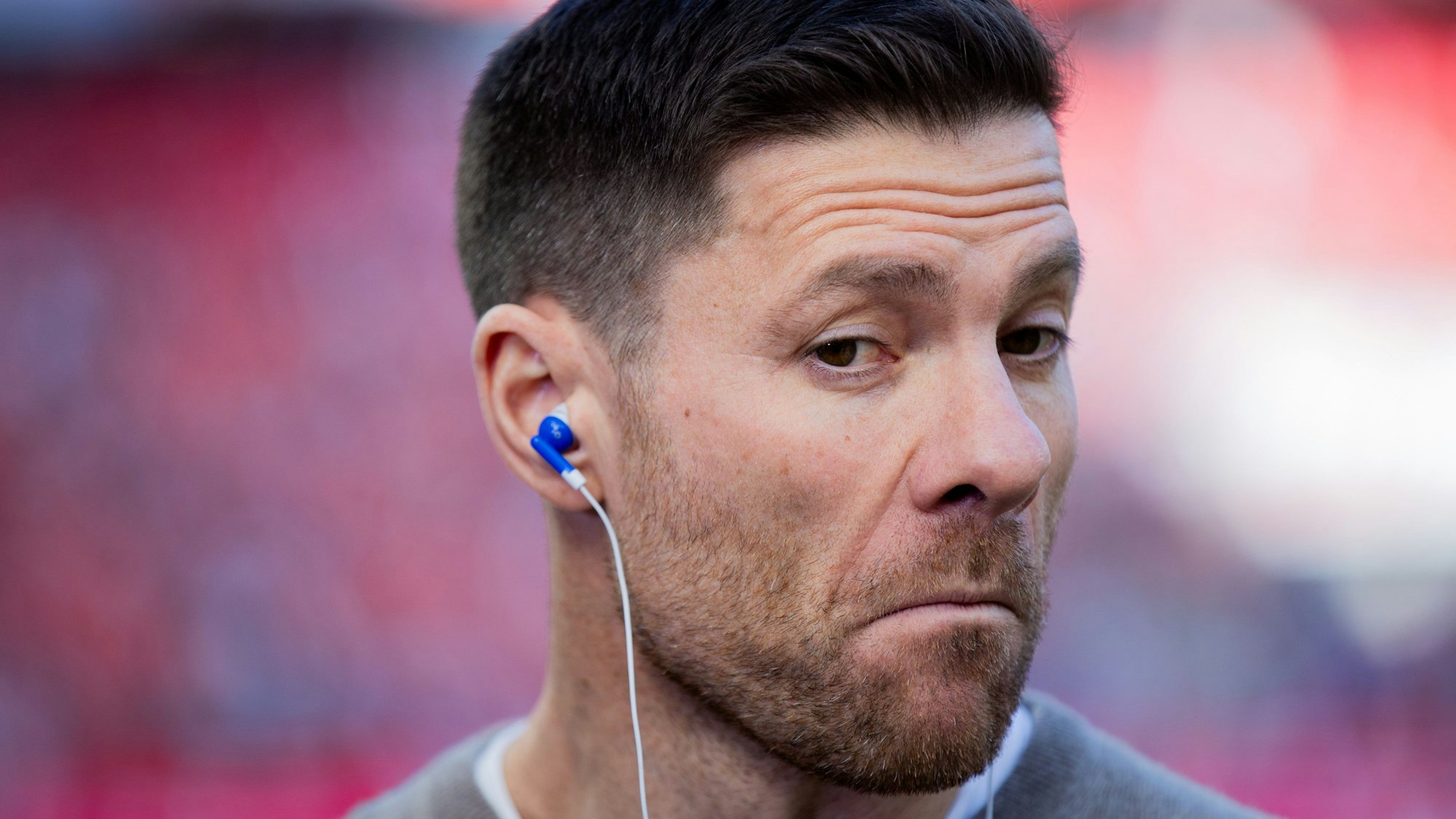 Möchte nicht zu viel verraten: Leverkusens Trainer Xabi Alonso vor dem Spiel gegen Köln.