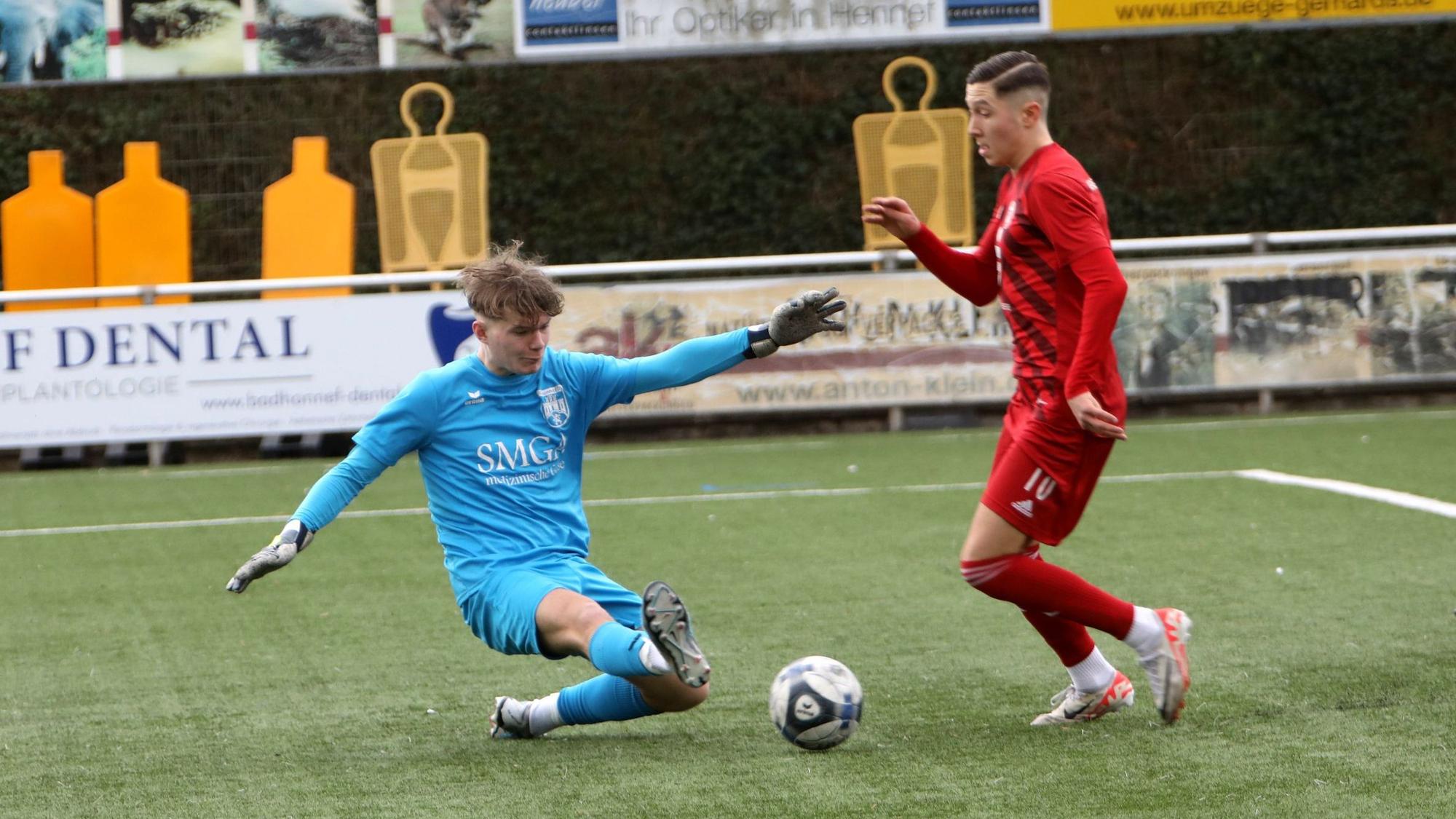 Keeper Marlon Müller vom FC Hennef 05
U 19