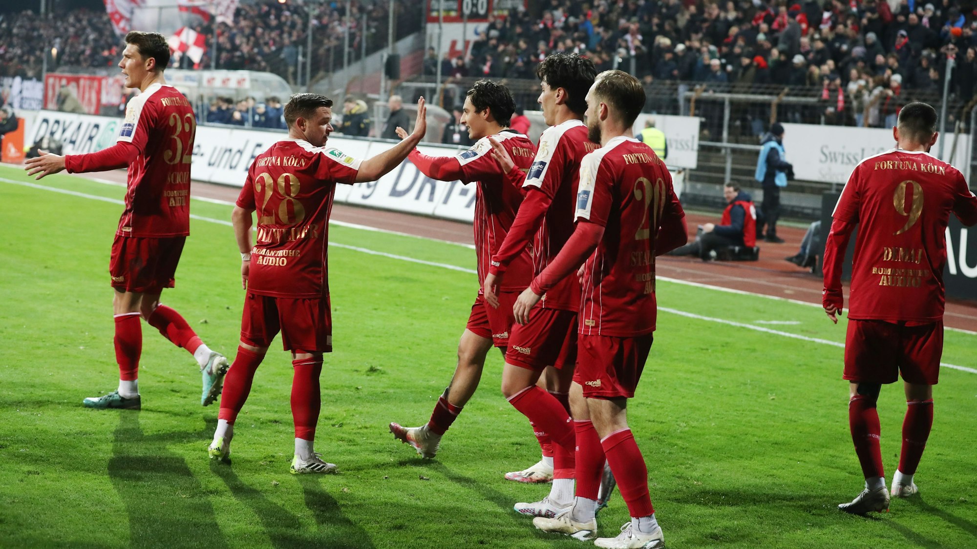 SC Fortuna Köln vs. 1. FC Düren, Mittelrheinpokal, Bitburger Pokal, Jubel nach dem Tor zum 1:0 durch Leon Demaj
(Fortuna), 27.02.2024, Bild: Herbert Bucco