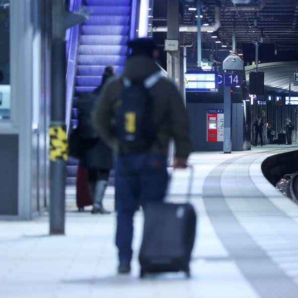 Die Gewerkschaft der Deutschen Lokführer (GDL) hat neue Streiks bei der Deutschen Bahn angekündigt. (Symbolbild)