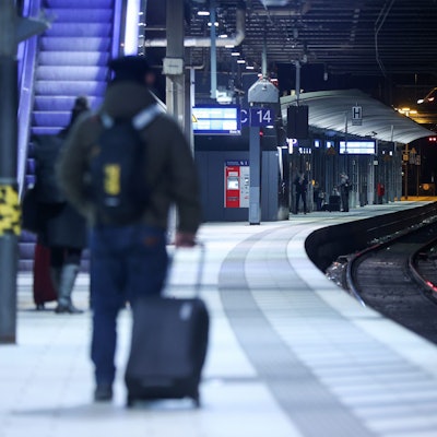 Die Gewerkschaft der Deutschen Lokführer (GDL) hat neue Streiks bei der Deutschen Bahn angekündigt. (Symbolbild)