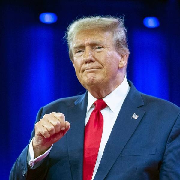 Donald Trump hat sich über Versprecher von Joe Biden bereits des Öfteren lustig gemacht. Nun gab er selbst Anlass zur Häme.