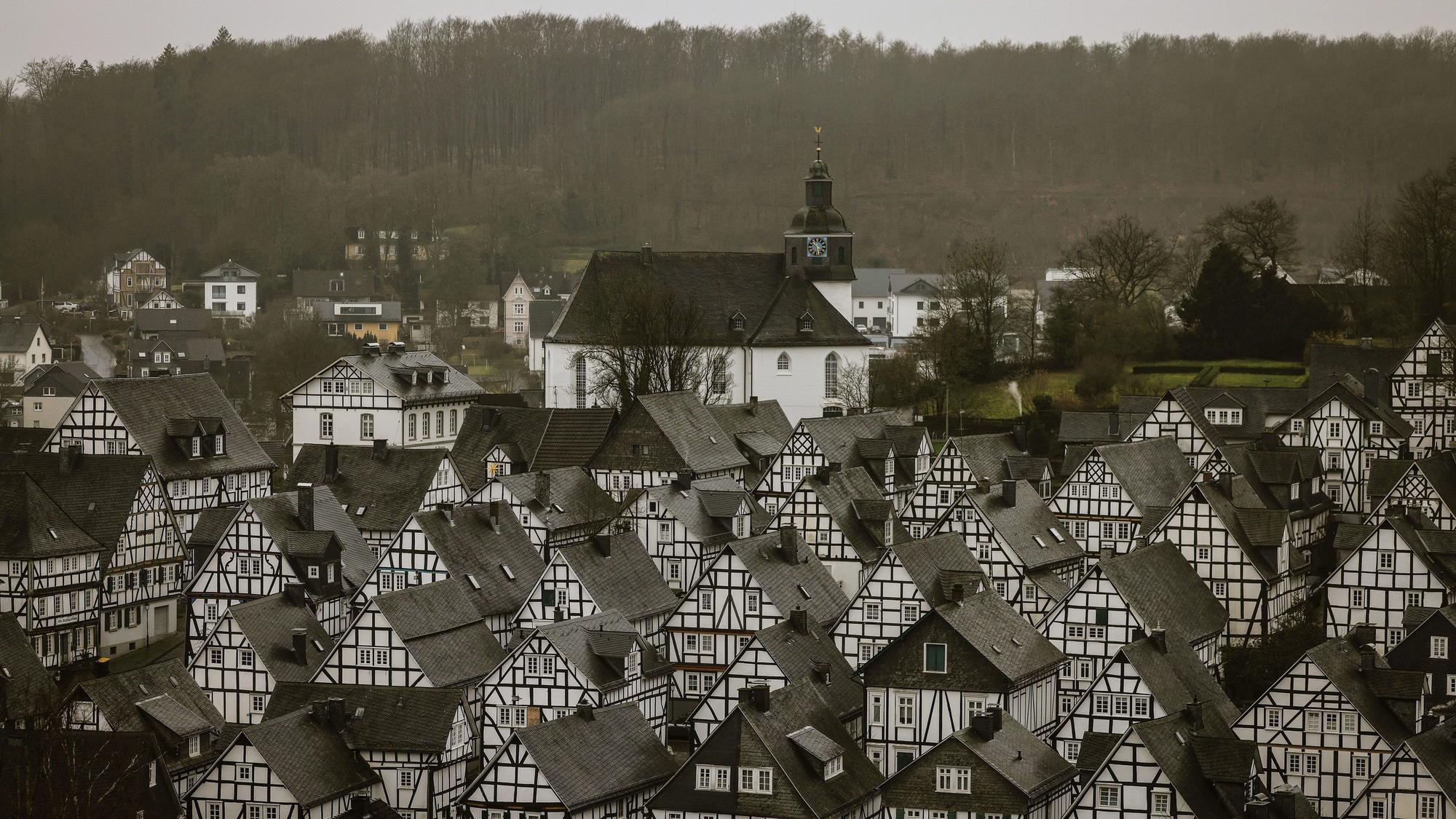 Ob Luises Familie noch in Freudenberg lebt, darüber gibt der örtliche Pfarrer keine Auskunft.