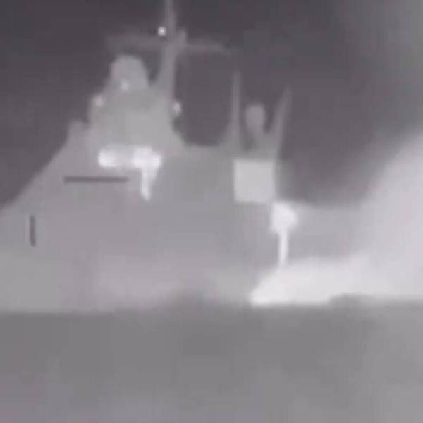Die ukrainischen Streitkräfte haben das russische Kriegsschiff „Sergei Kotow“ nach eigenen Angaben in der Nacht auf Dienstag versenkt, die Aufnahme soll das Schiff zeigen.