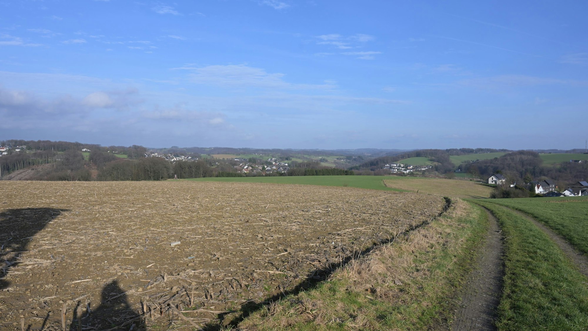 Das Foto zeigt Kürten-Höchsten, wo eine Erddeponie entstehen soll.