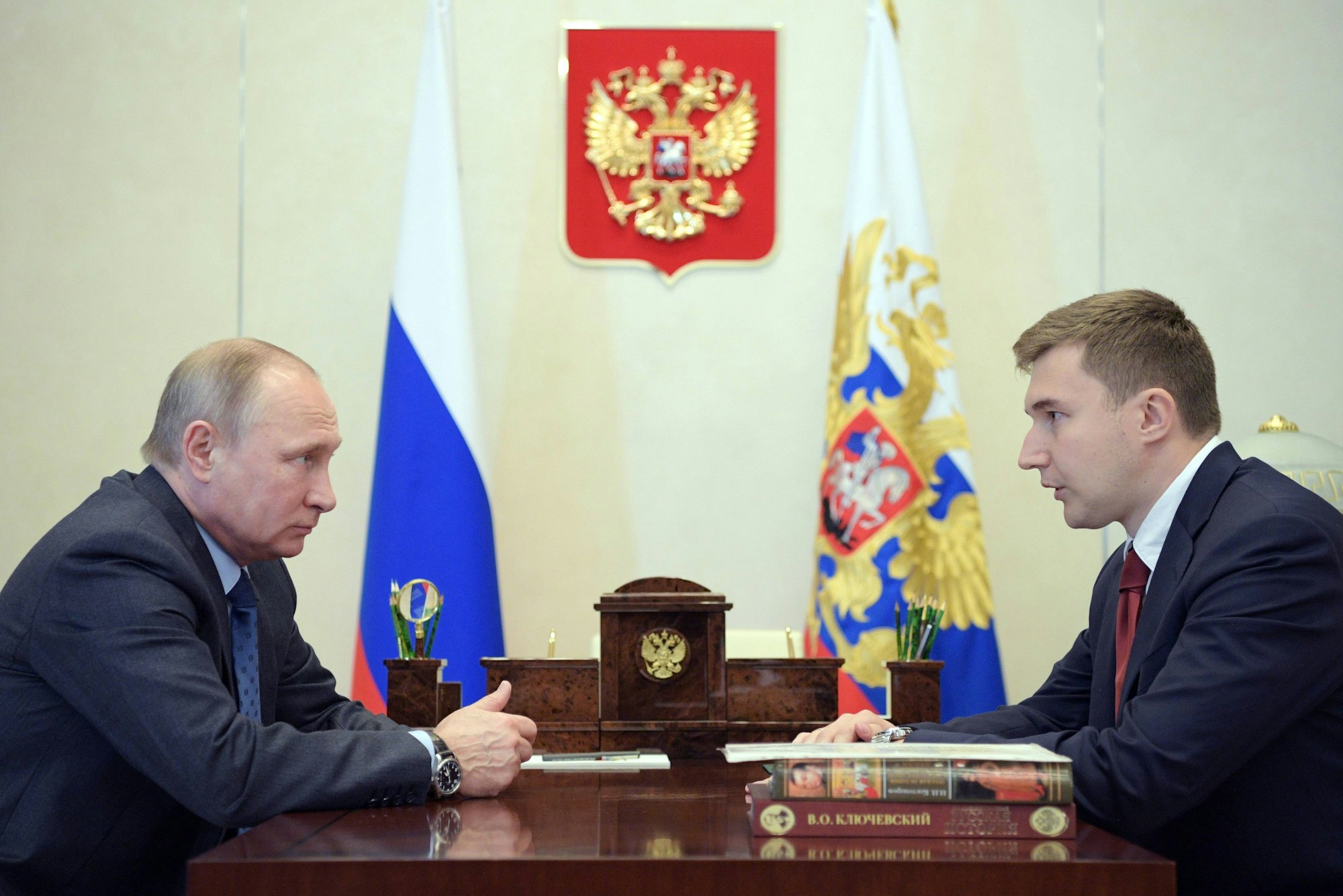 Wladimir Putin weiß, dass er auf die Unterstützung von Russlands bestem Schachspieler bauen kann. (Archivbild)