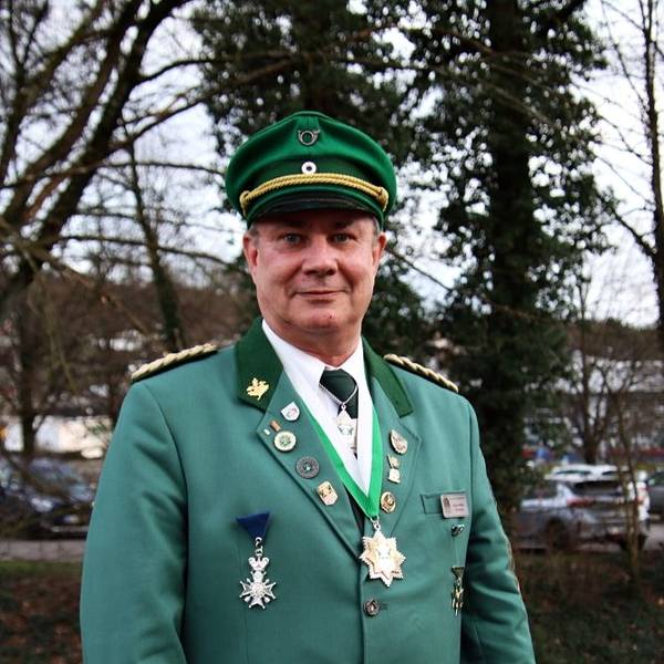 Klaus Büser wurde zum Ehrenpräsidenten des Oberbergischen Schützenbundes gewählt.