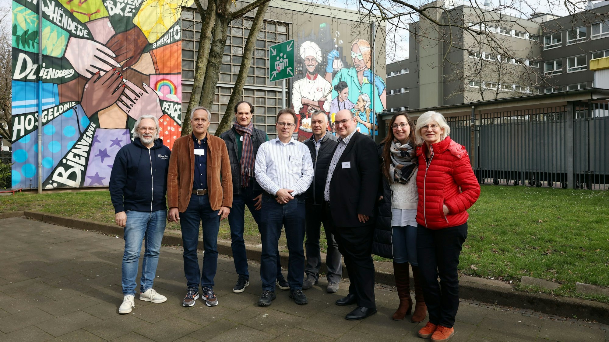 Berufsschulleiter aus Esch-sur-Alzette und Köln planen im Berufskolleg Ehrenfeld künftige Austauschprojekte.